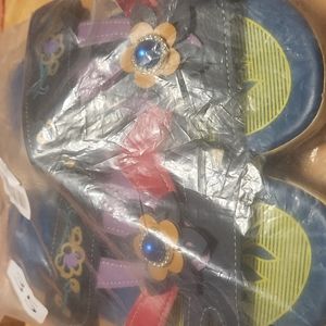 Ladies or young girls shoes